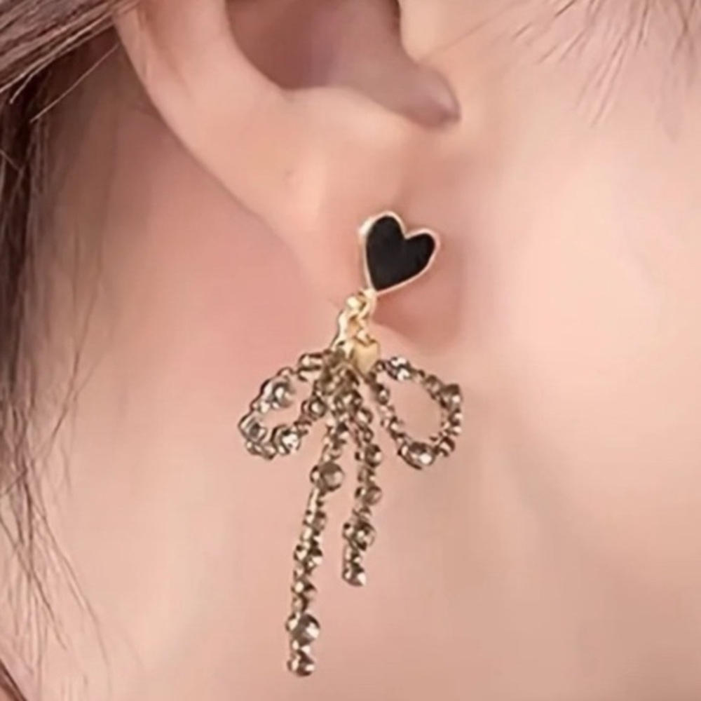 Vintage feel S925 Sterling Silver plated Heart and Bow earrings. New. - Picture 2 of 11